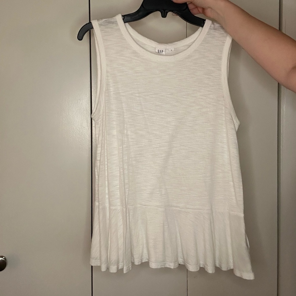GAP White Pleated Tank Top